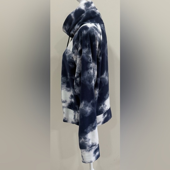 Old Navy Active Blue White Fleece Tie Dye Sweatshirt Crop Sz Large Funnel Neck - Picture 3 of 8